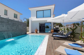Votsalo Villa - 30m from Med Sea